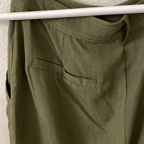 New green mod ref pants size small - Picture 3 of 5